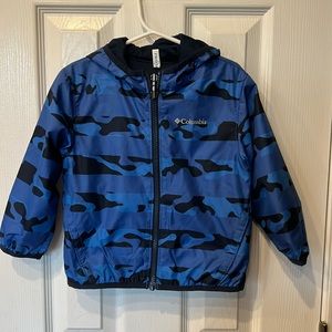 Columbia raincoat/light weight jacket